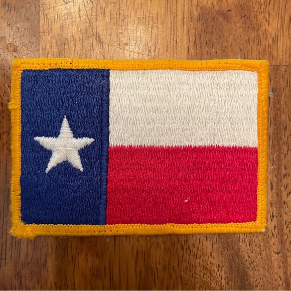 VTG 2 Retro Texas Flag Sew On Patch Appliqué 3.25”x2.25” Red White Blue 2:2 Gift - Picture 2 of 6